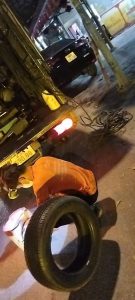 Vá lốp ô tô lưu động Đống Đa: Giải pháp lý tưởng