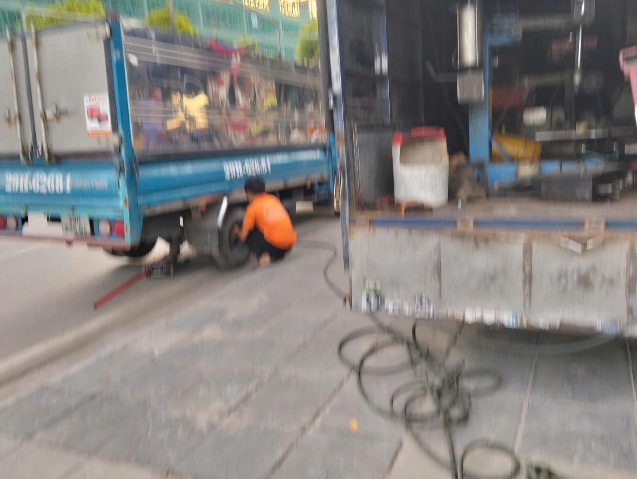 Dịch Vụ Vá Lốp Ô Tô Hà Nội Chuyên Nghiệp