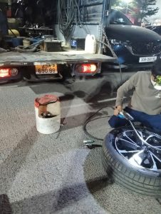 Vá lốp ô tô Hà Nội: Lợi ích và sự cần thiết