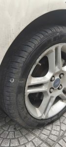 Với dịch vụ vá lốp ô tô Lê Văn Lương uy tín, chuyên nghiệp